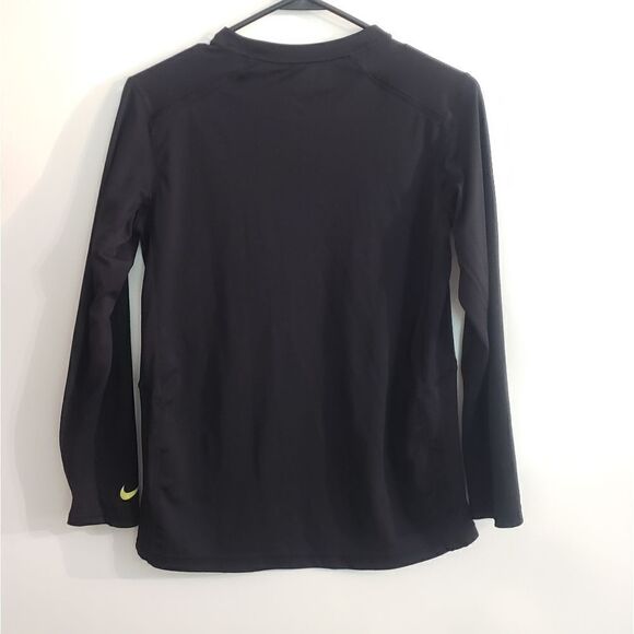 3 for $25 NIKE Dri-Fit Top - Picture 2 of 8